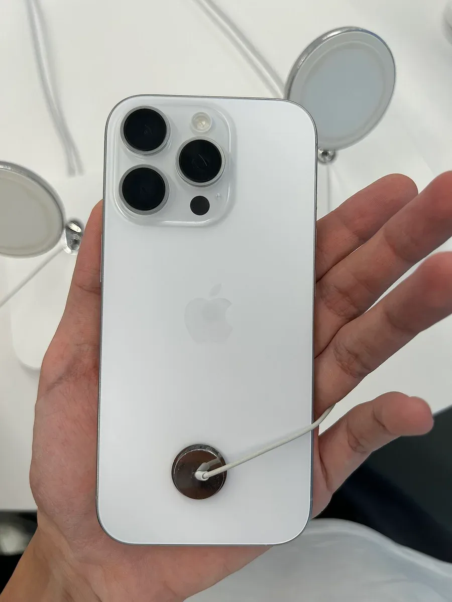 iPhone 16 Pro