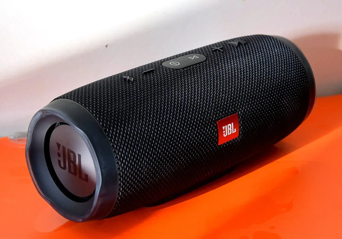 JBL Charge