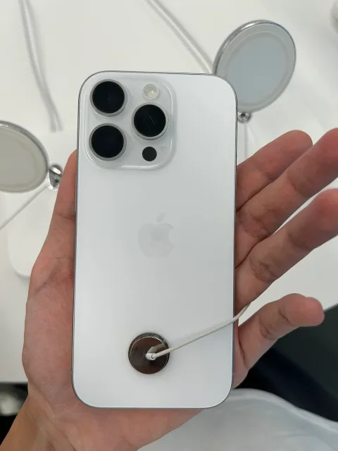 iPhone 16 Pro